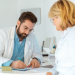 Je nevyhnutné aby pacient podpisoval lekársku správu